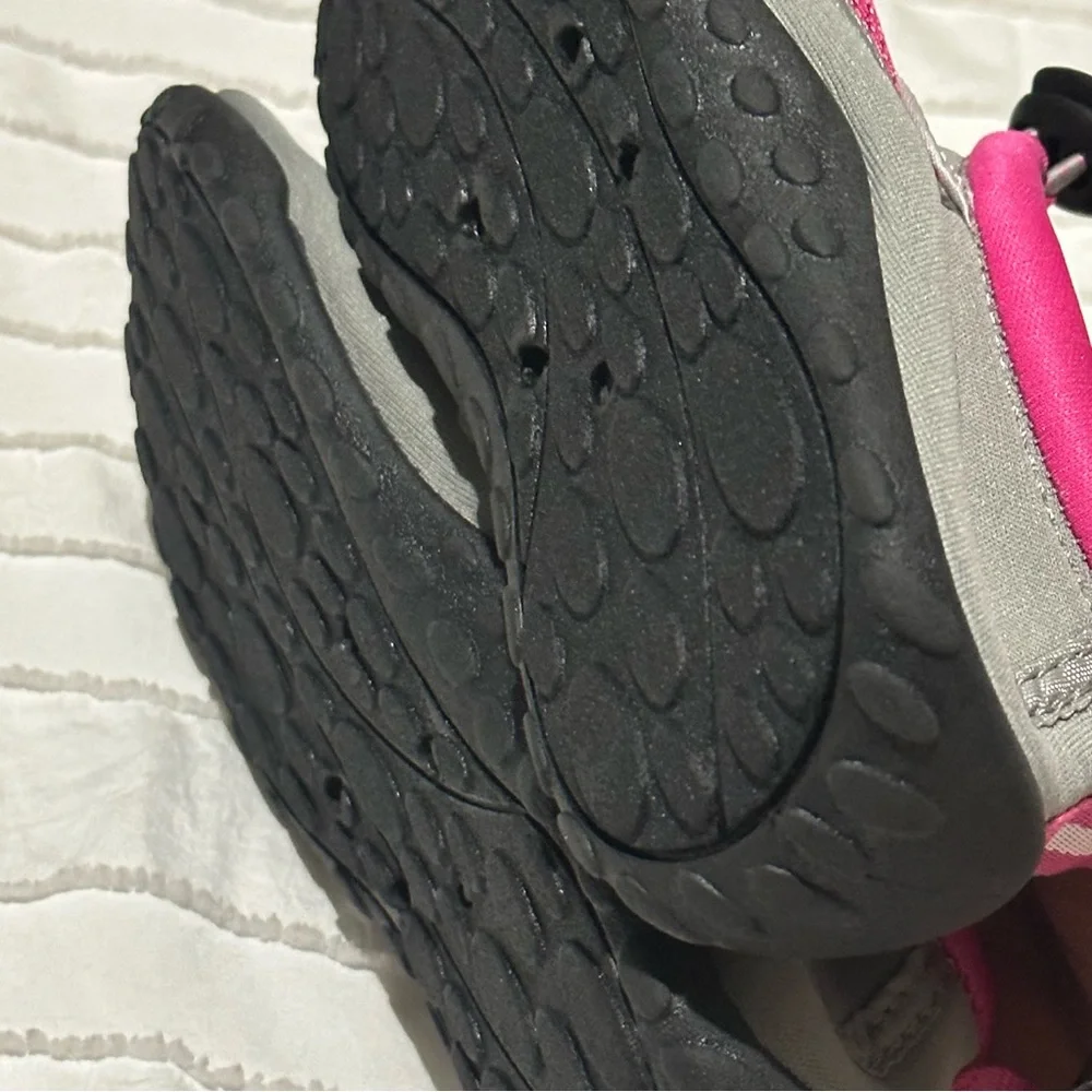 West Loop Girl’s Water Shoe Size Medium 2/3